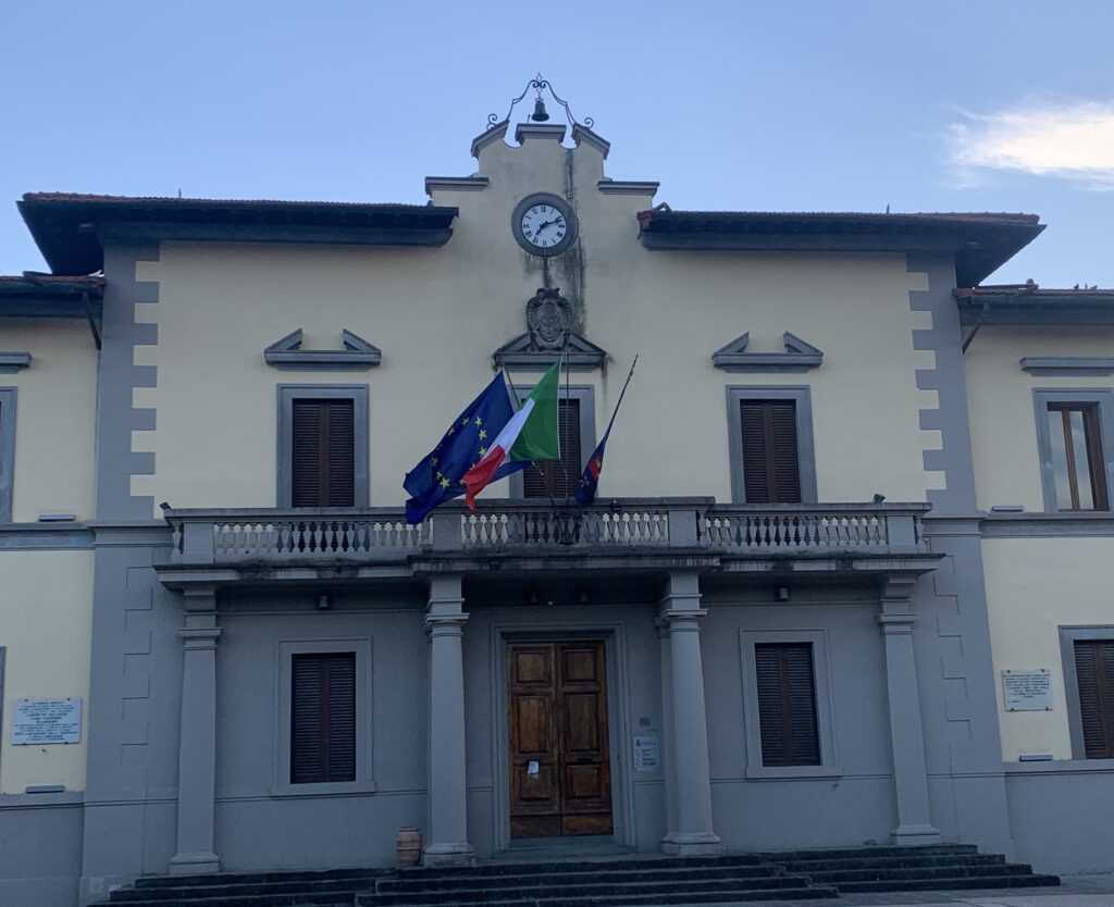 Il municipio di Calenzano (foto dell'autore).