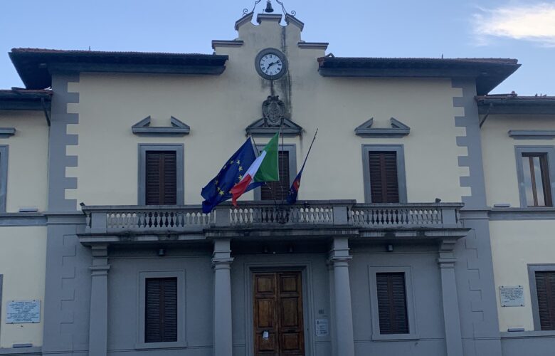 Il municipio di Calenzano (foto dell'autore).